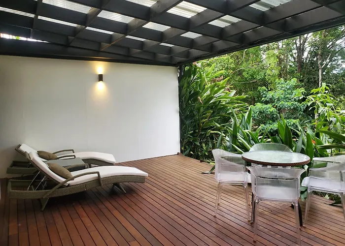 Tropical Kuranda Modern Retreat